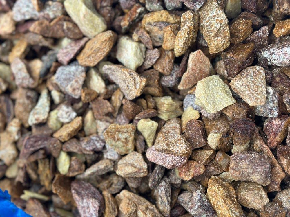 Златолит персиковый декоративная каменная крошка купить в Рязани