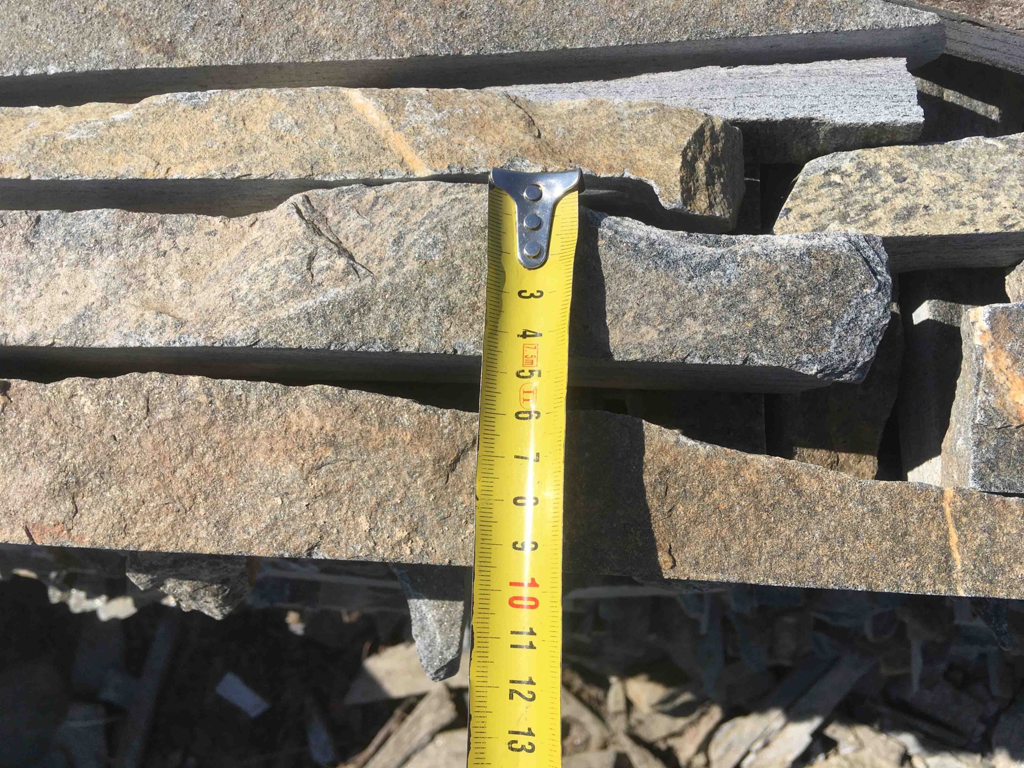 Горбушка златолит мультиколор для облицовки купить в Рязани