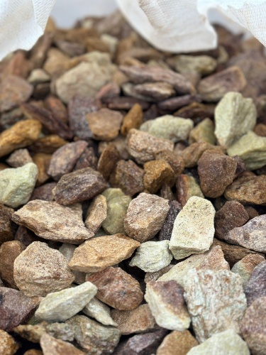 Златолит персиковый декоративная каменная крошка купить в Рязани