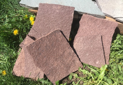 Плитняк лемезит бордовый для цоколя 1,5-2 см купить в Рязани