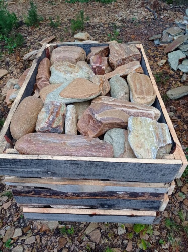 Златолит жёлтый, жёлто-зелёный глыбки и валуны для ланшафтного дизайна купить в Рязани