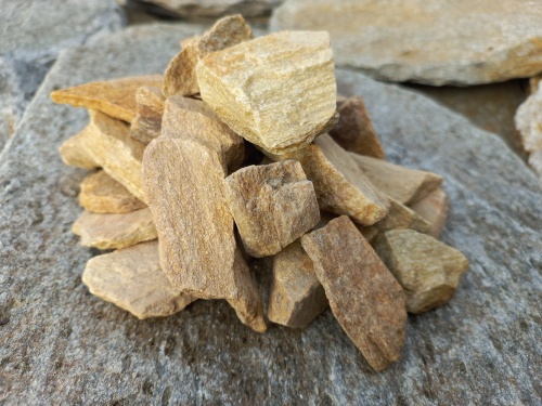 Златолит жёлтый декоративная каменная крошка купить в Рязани