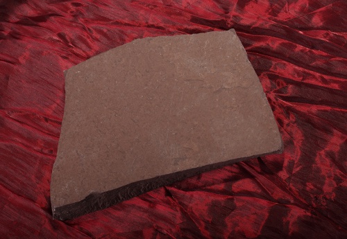 Плитняк лемезит бордовый для цоколя 1,5-2 см купить в Рязани