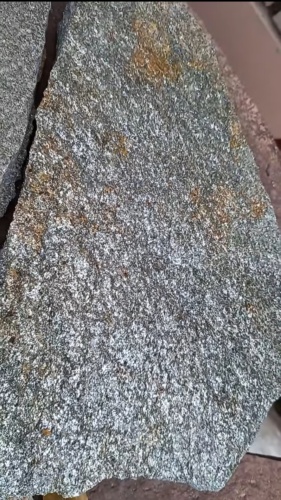 Плитняк златолит серебристый для цоколя, отмостки купить в Рязани