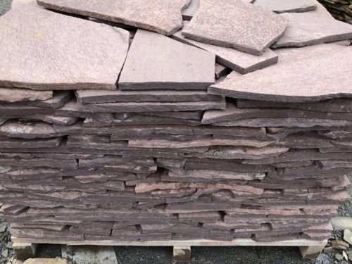 Плитняк лемезит бордовый для облицовки цоколя 20-25 мм  купить в Рязани