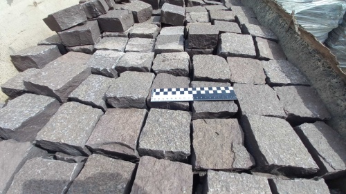 Лемезит колотая брусчатка 10 * 10 см. для парковки купить в Рязани